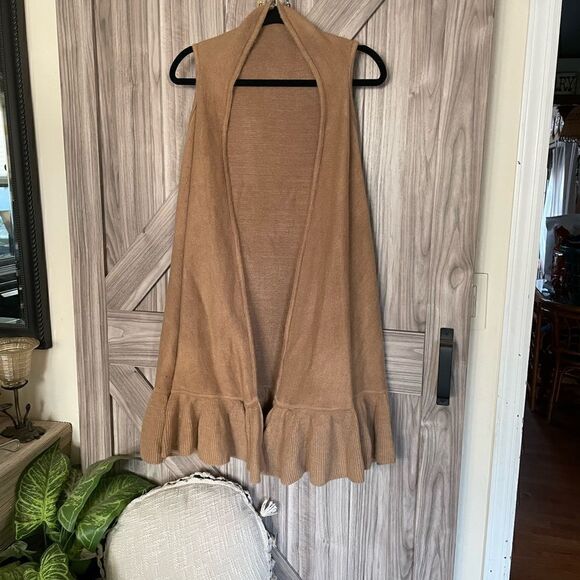 Anthropologie Evelyn K ruffled hem sweater vest - Picture 4 of 6